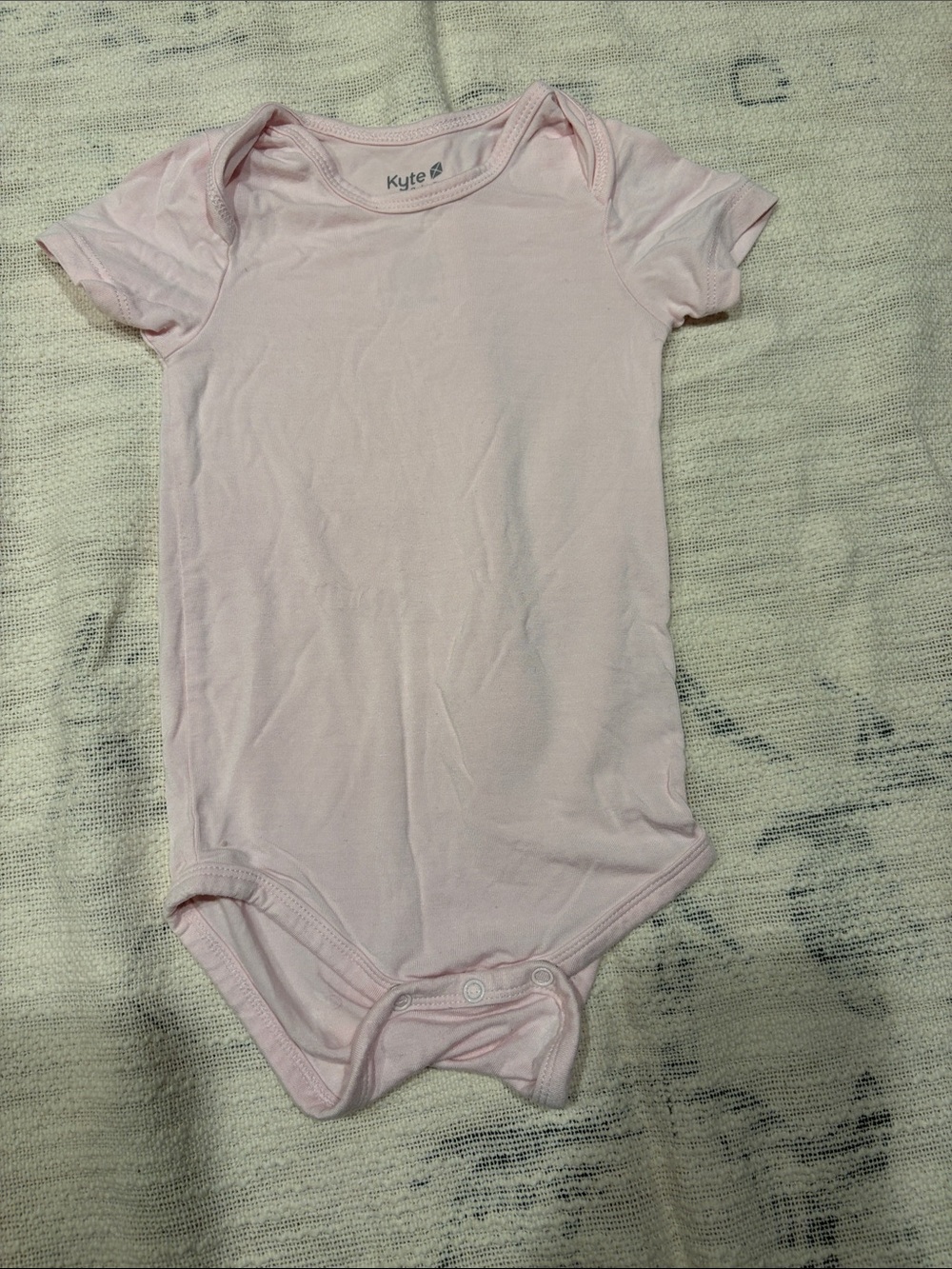 Kyte BABY Light Pink Short-Sleeve One-Piece Bodysuit